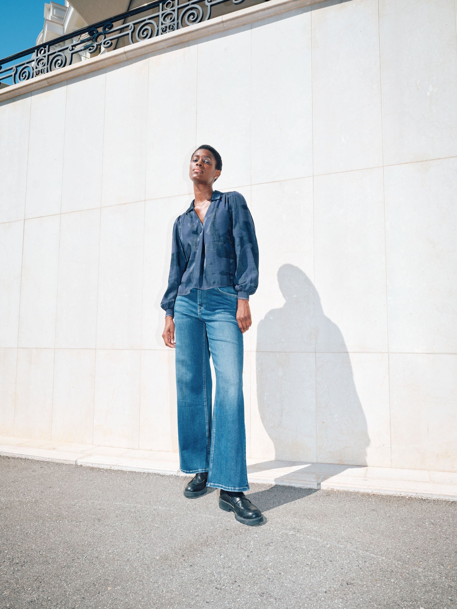 Modelshot / Salute Navy / Detail